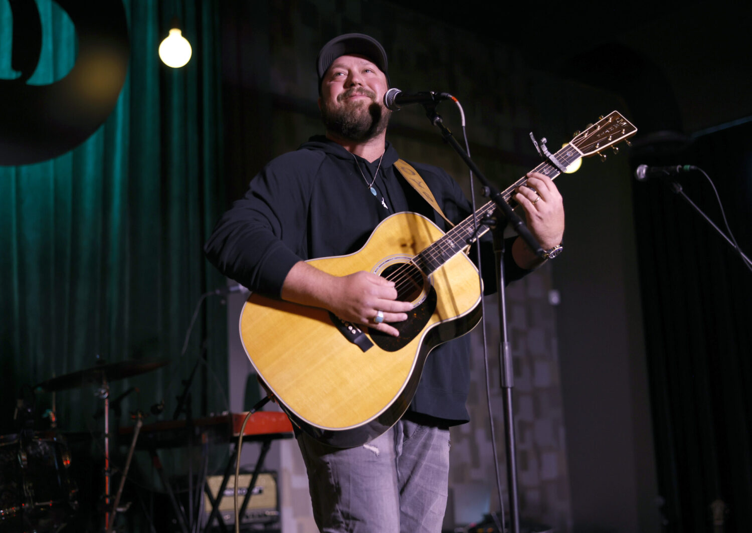 Mitchell Tenpenny...