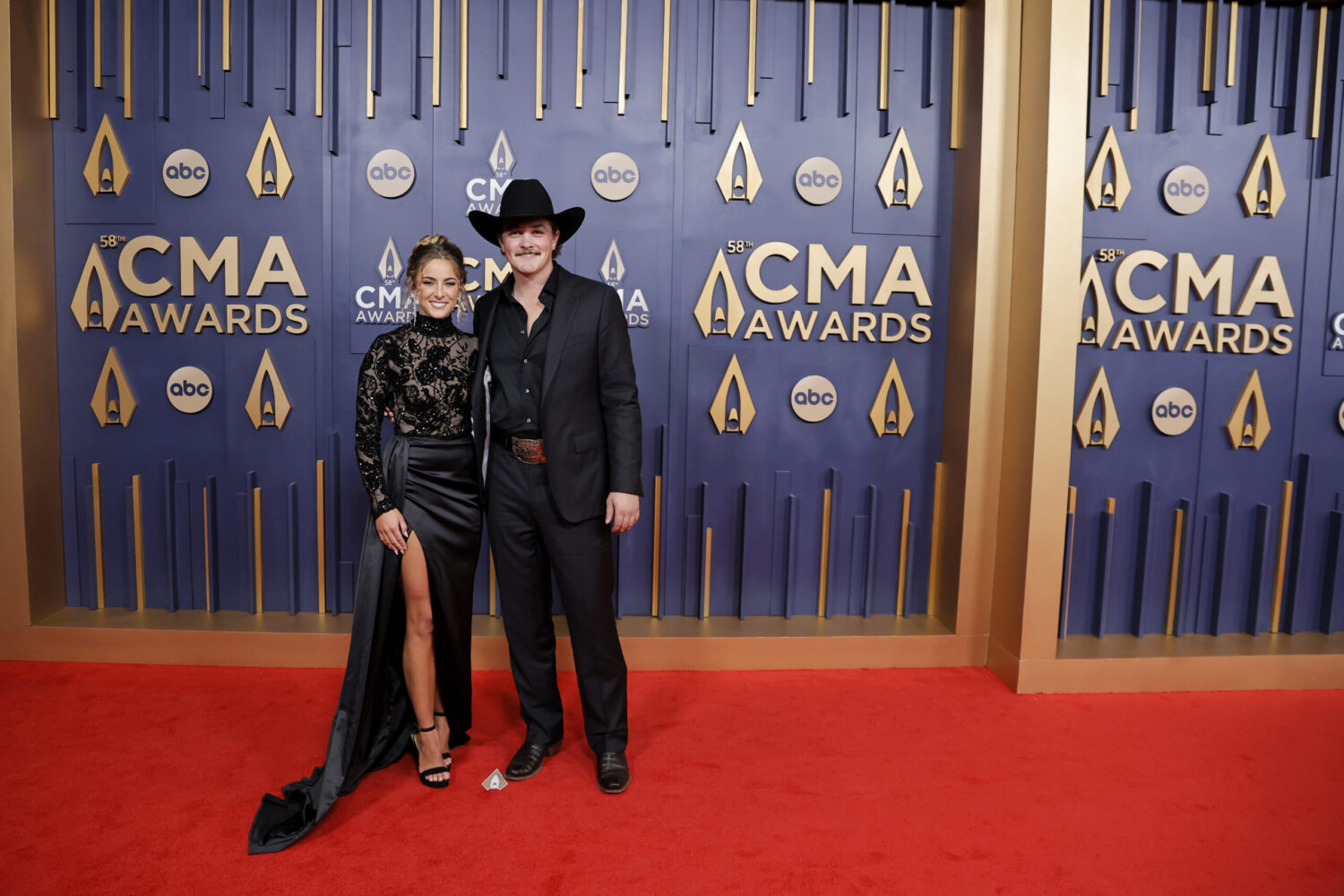 LOOK - Zach Top reps a Colorado rodeo on the CMA Awards Red Carpet - 98 ...